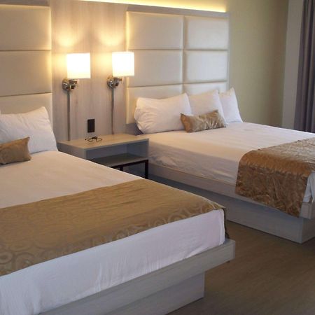 Ramada By Wyndham Burbank Airport Otel Dış mekan fotoğraf