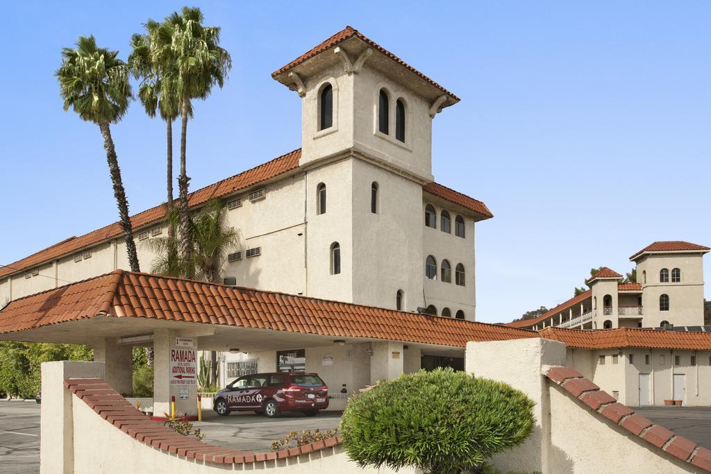 Ramada By Wyndham Burbank Airport Otel Dış mekan fotoğraf
