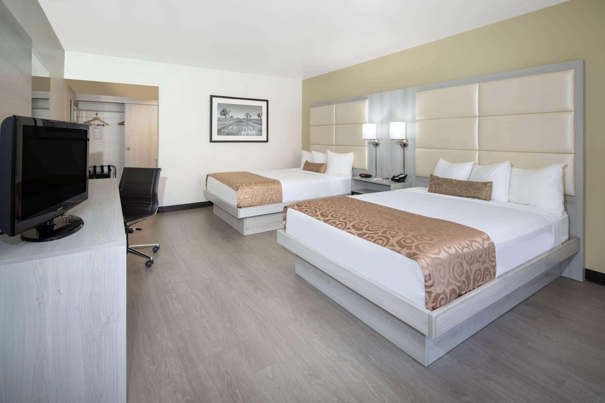 Ramada By Wyndham Burbank Airport Otel Dış mekan fotoğraf