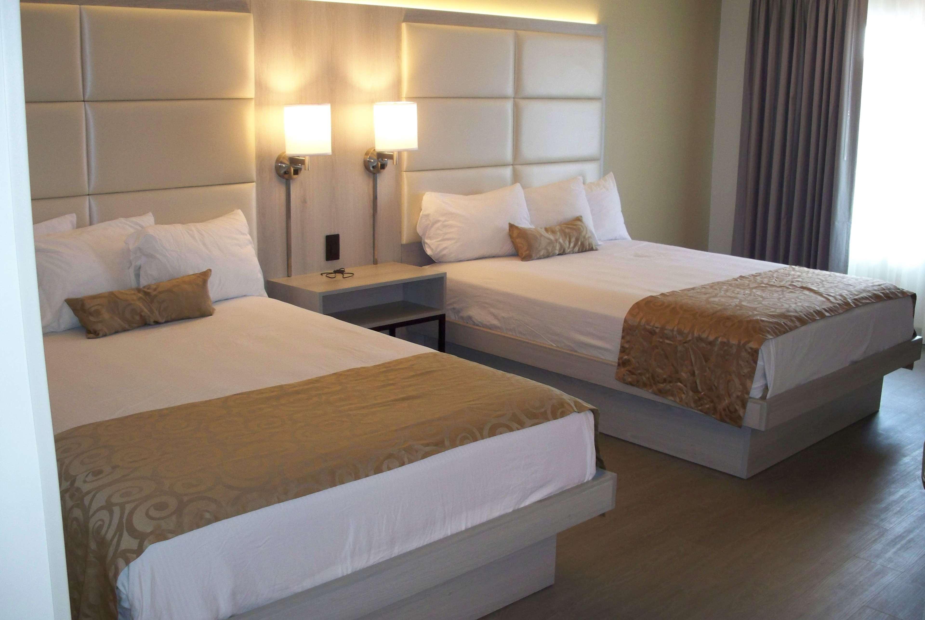 Ramada By Wyndham Burbank Airport Otel Dış mekan fotoğraf