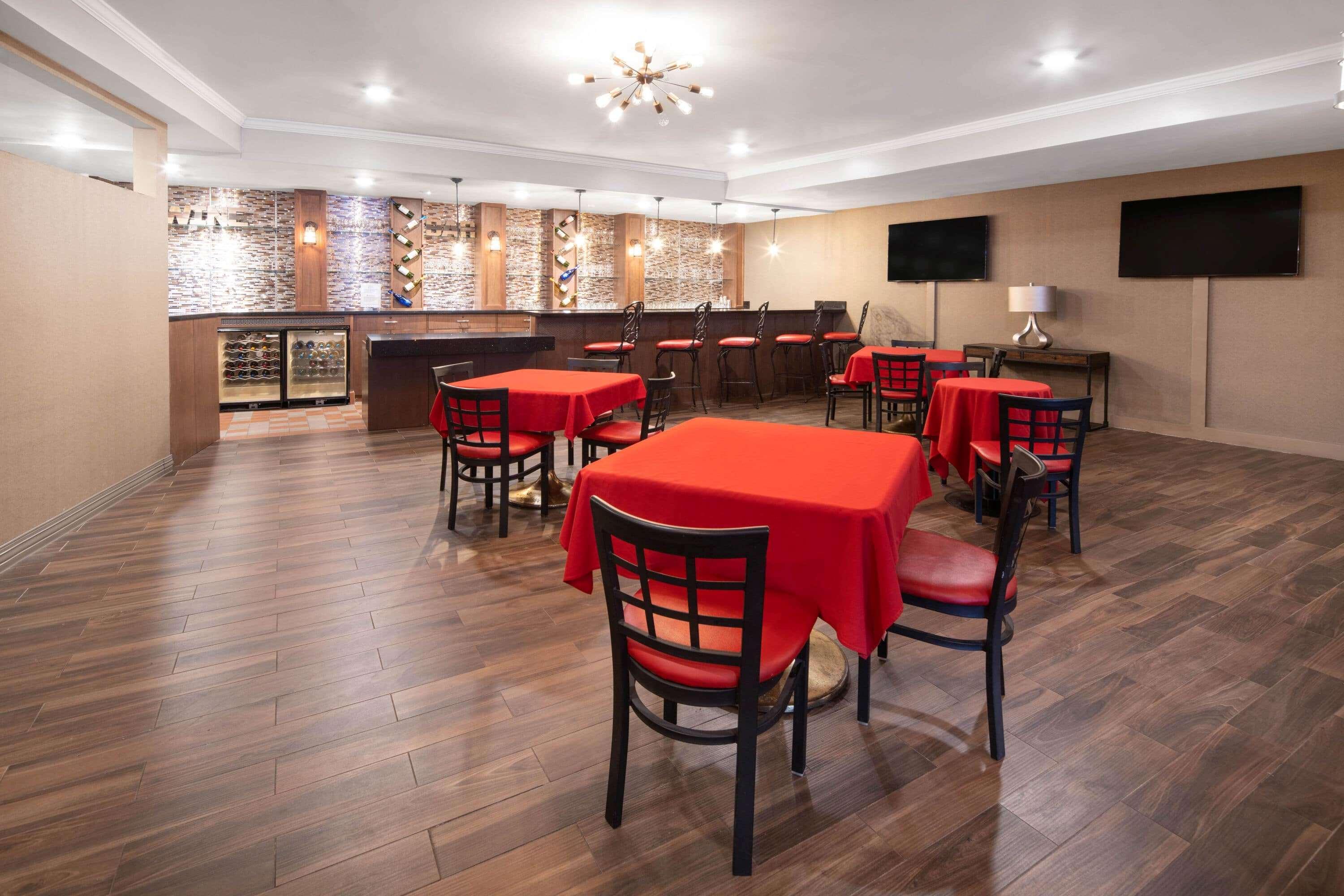 Ramada By Wyndham Burbank Airport Otel Dış mekan fotoğraf
